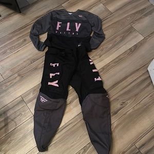 Fly Racing Women’s Kit
